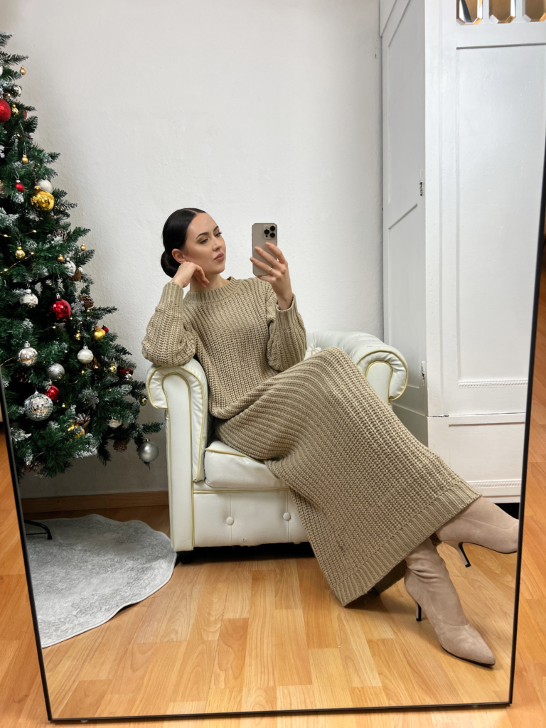 strand Leia ketcher Beige Maxi Sweater Dress – IN AN ELEGANT FASHION