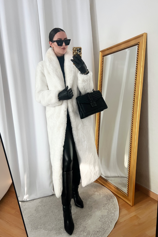 White Fur Coat Outfit 1 png