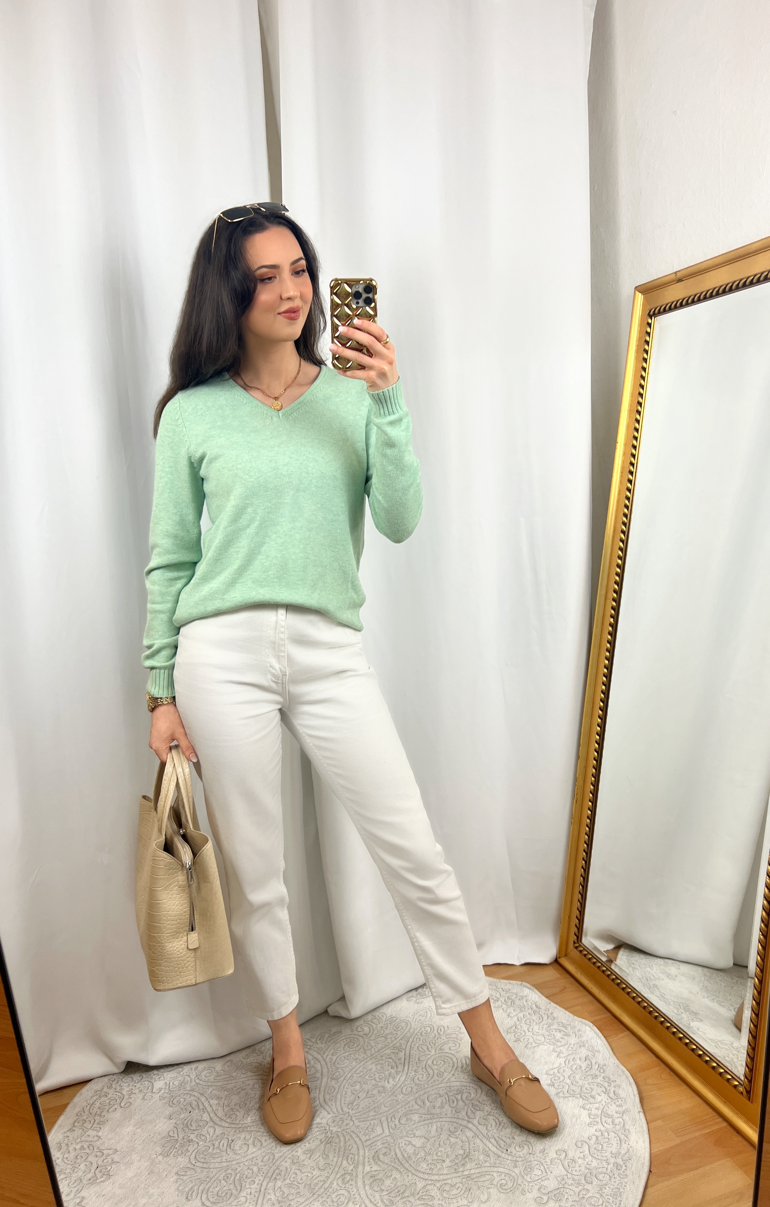 Turquiose Sweater Outfit with White Jeans