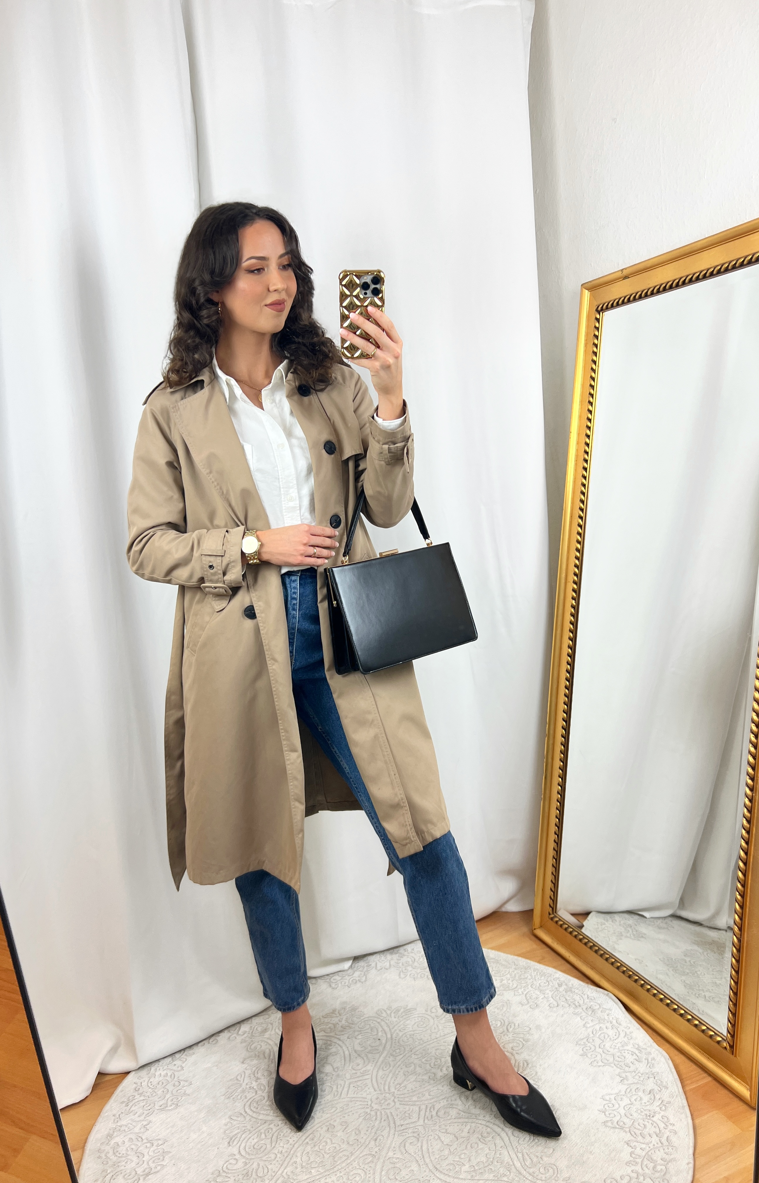 Beige Trench Coat and Mom Jeans Outfit