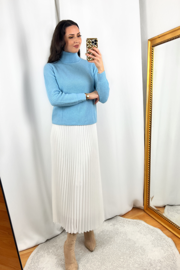 Light Blue Sweater Outfit