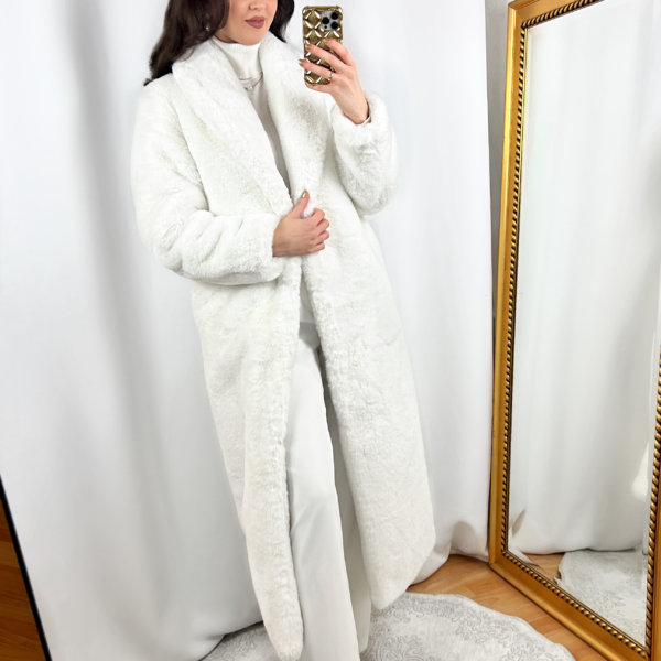 White Fur Coat Outfit