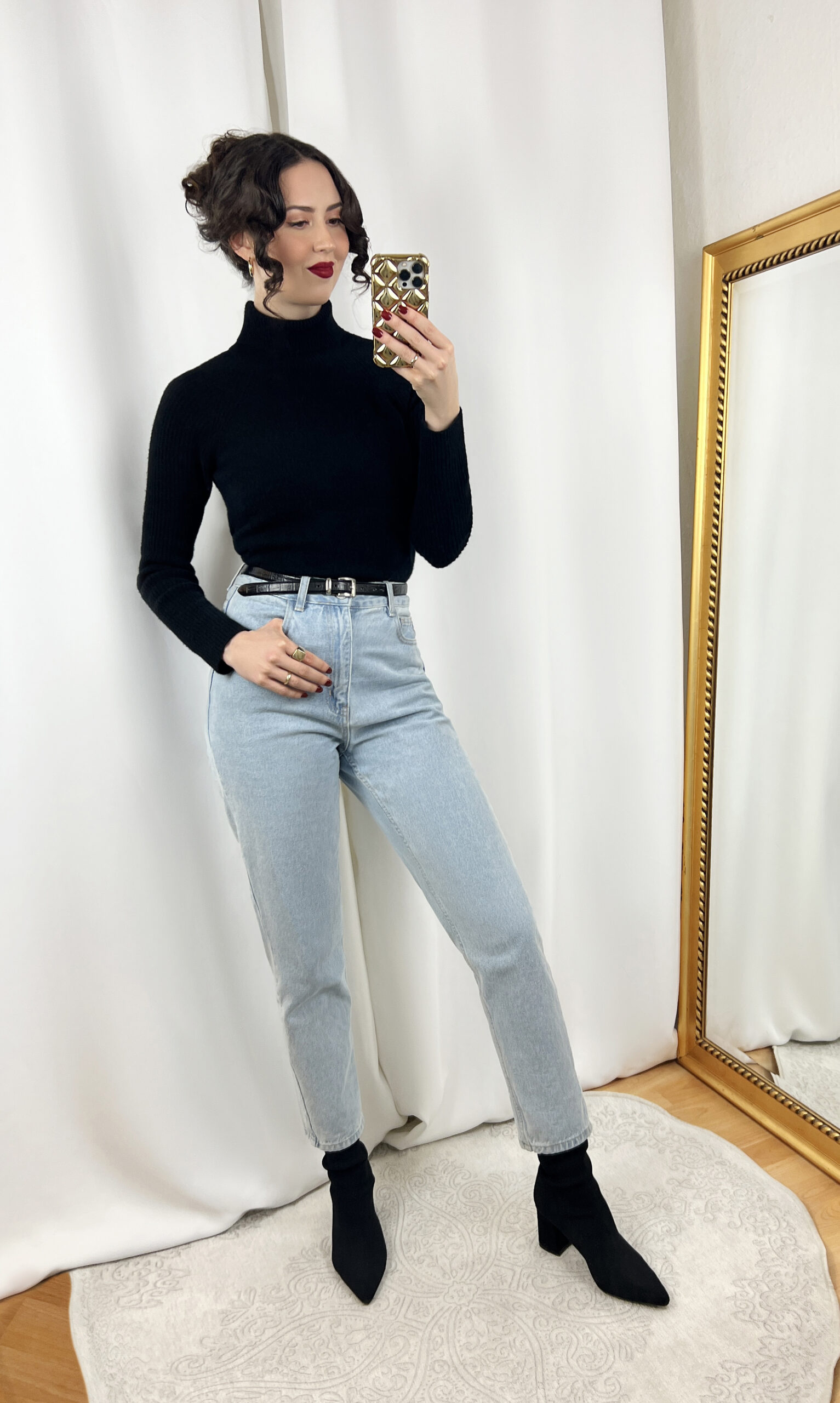 Black Turtleneck Outfit with Light Blue Mom Jeans